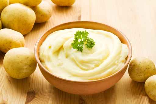Lire la suite à propos de l’article Purée de pommes de terre à l’huile d’olive de truffe et au parmesan